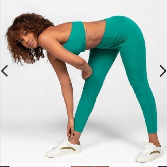 💕GIRLFRIEND💕 Compressive High-Rise Legging F/L - Picture 5 of 16